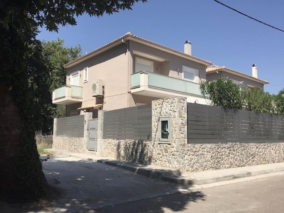 Villa Oleander Agios Nikolaos Loutra Edipsou Εξωτερικό φωτογραφία