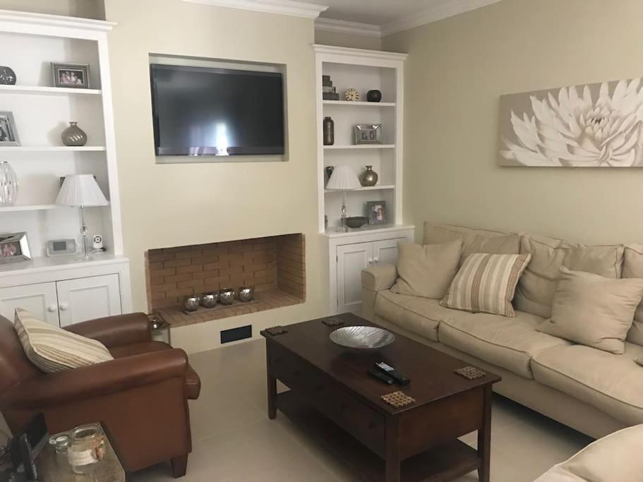 Villa Oleander Agios Nikolaos Loutra Edipsou Εξωτερικό φωτογραφία